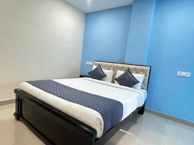 Hotel Prime Classic Shamshabad Exterior foto